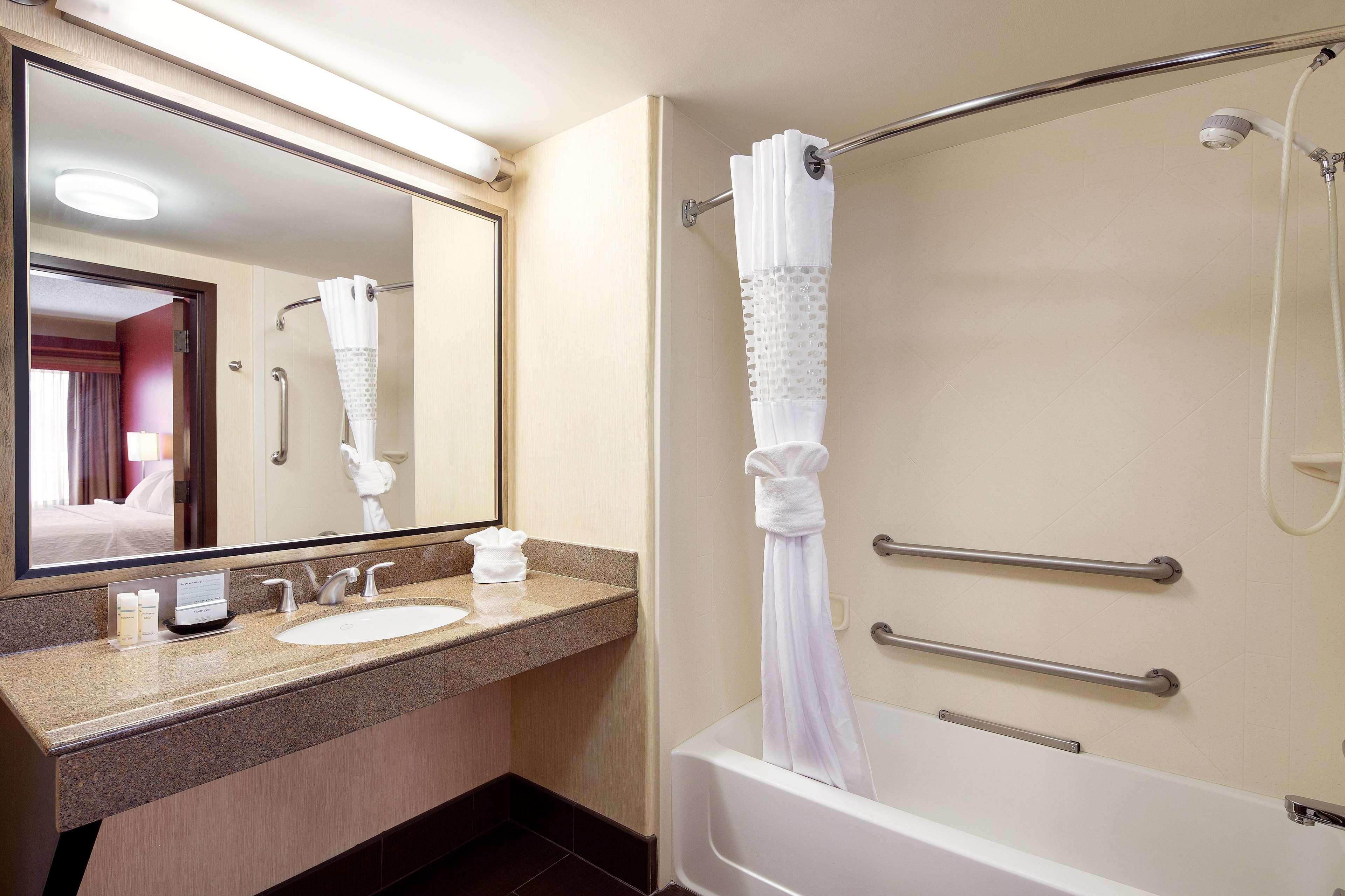 Hampton Inn Loveland Dış mekan fotoğraf